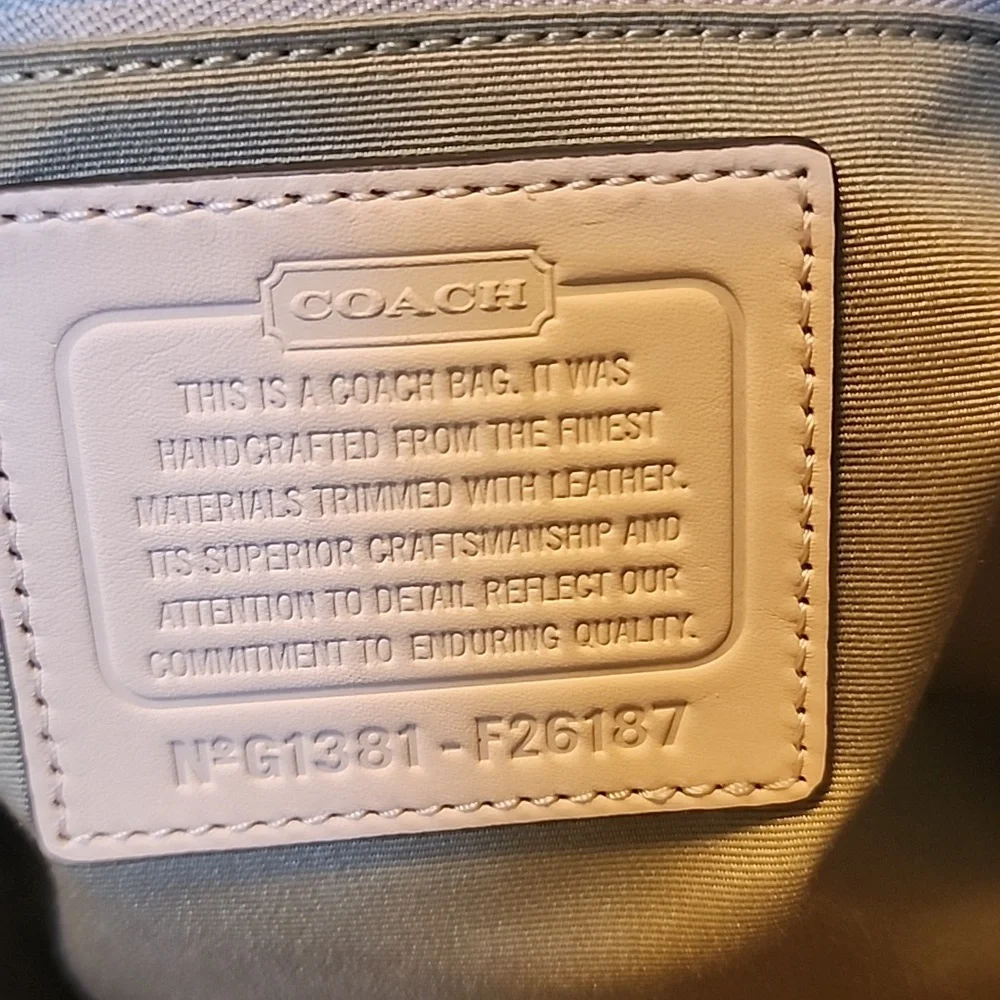 New Authentic Coach Signature Peyton Shoulder Bag - Purse Tan Brown. - Picture 8 of 9